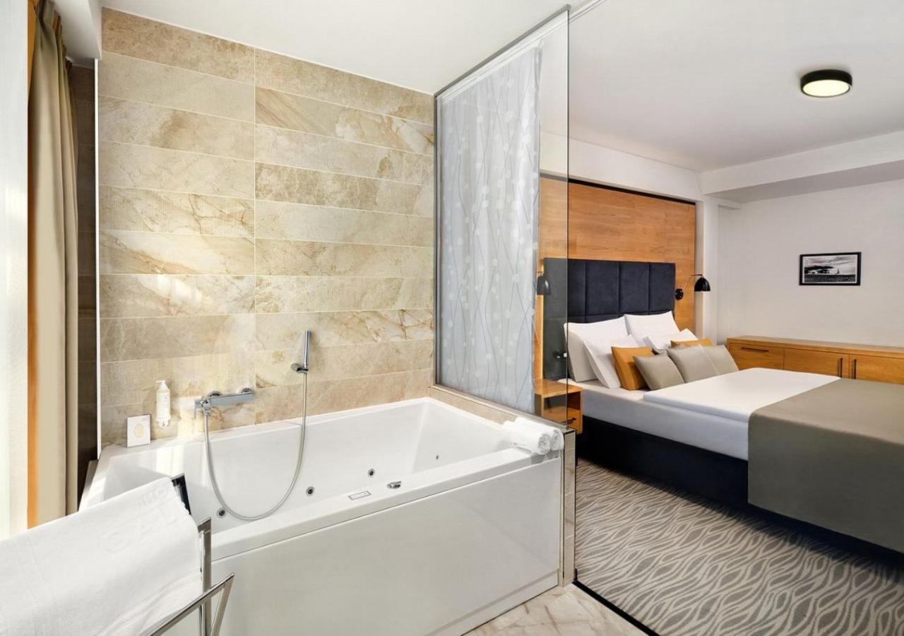 Hotel Galeria Thermal Bešeňová Eksteriør bilde
