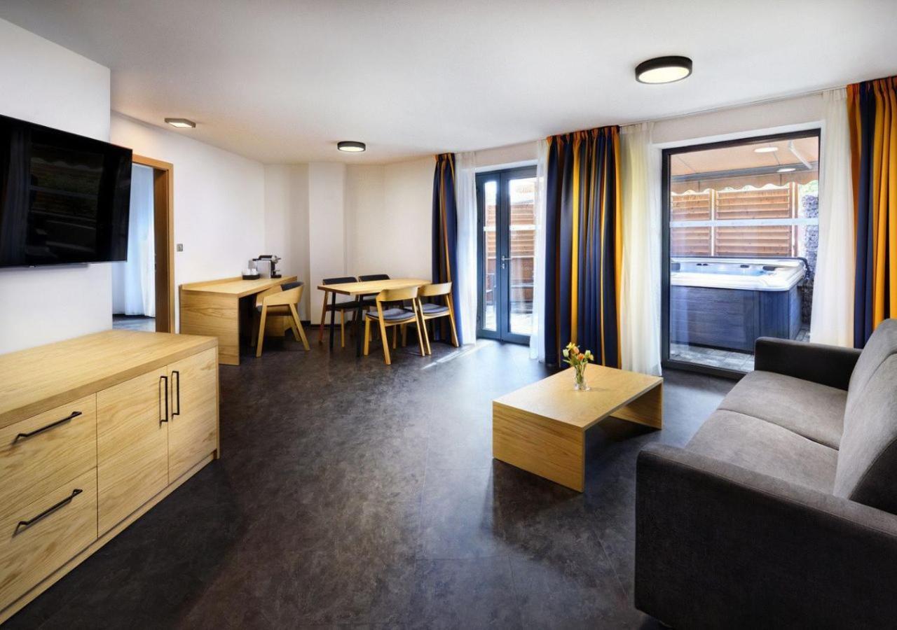 Hotel Galeria Thermal Bešeňová Eksteriør bilde